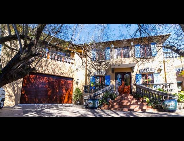 7 BEDROOM HOUSE FOR SALE IN ALBERANTE